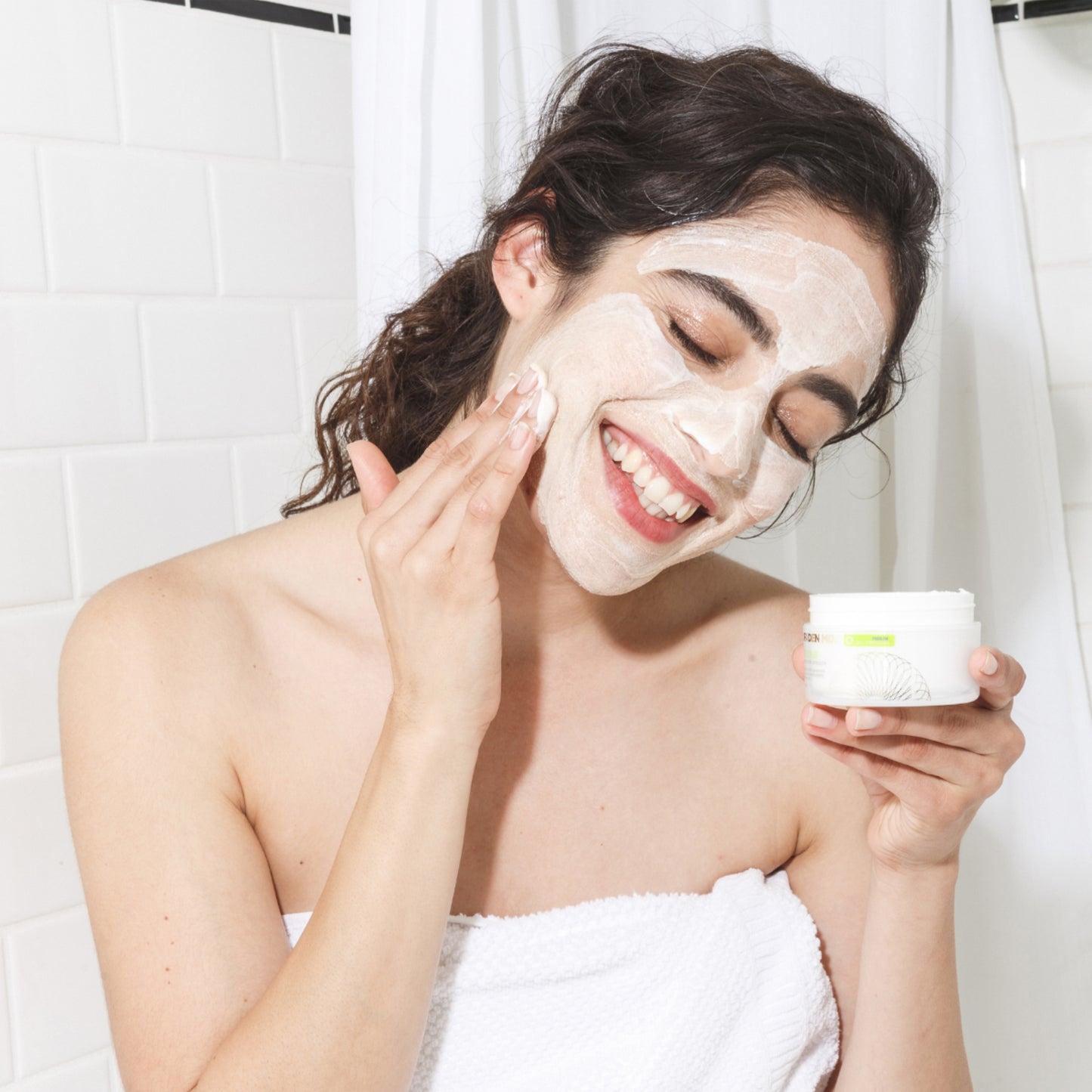 Doctors Ruby Crystal Exfoliating Face Scrub