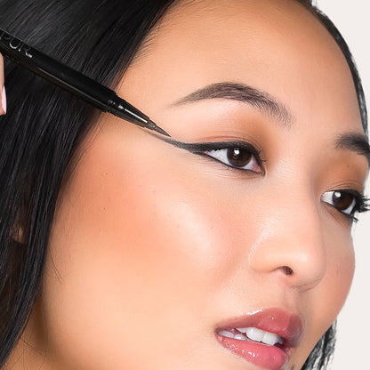 On Point Waterproof Liquid Eyeliner Pen
