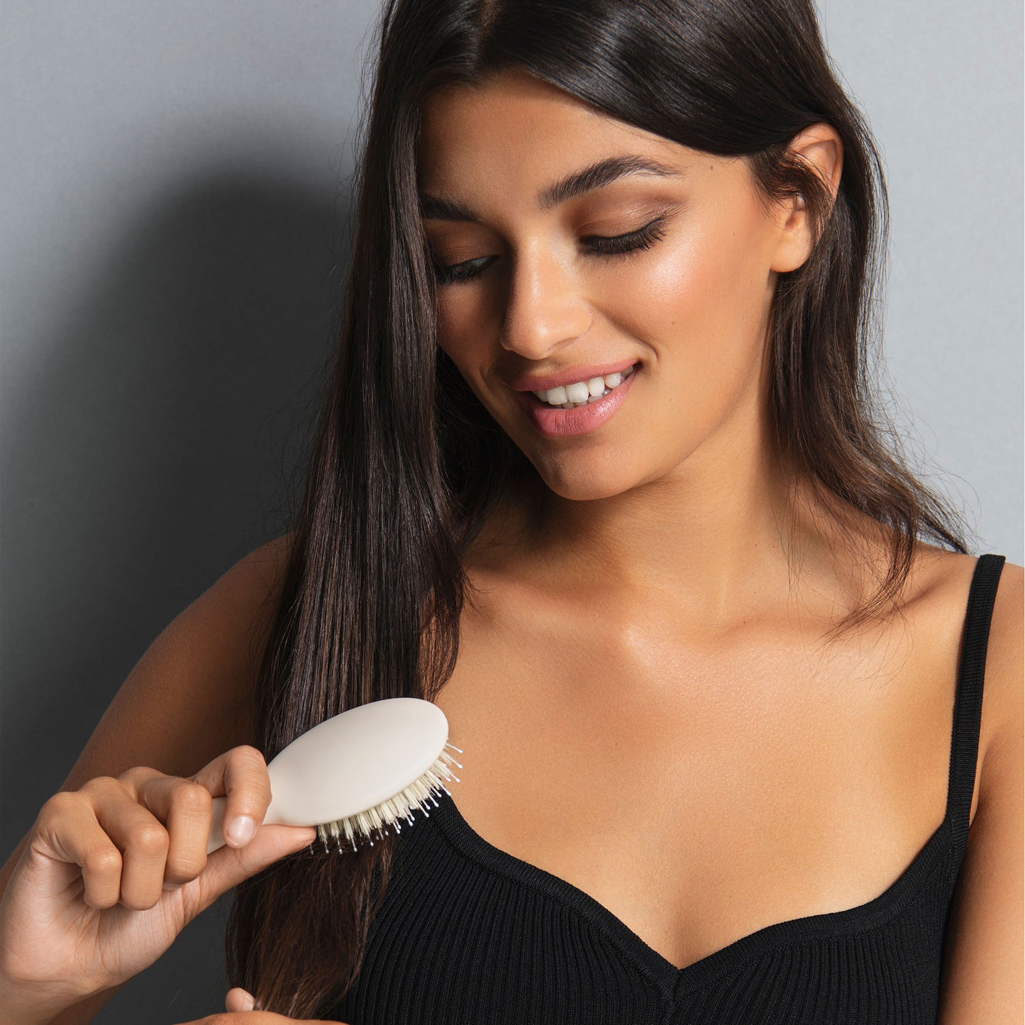 Mini Finish and Shine Brush