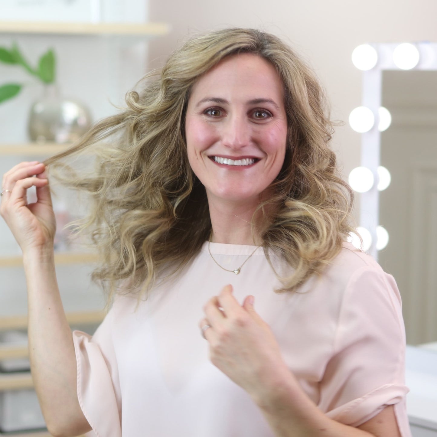 Embellish Flex Spray