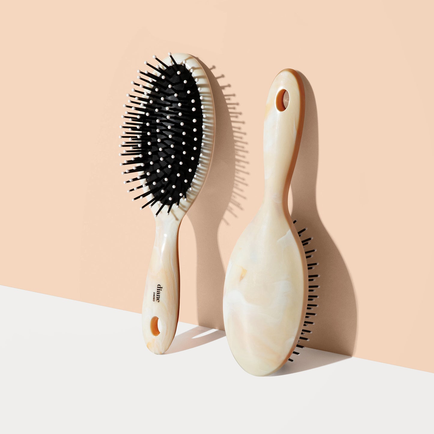 Shell Oval Paddle Brush