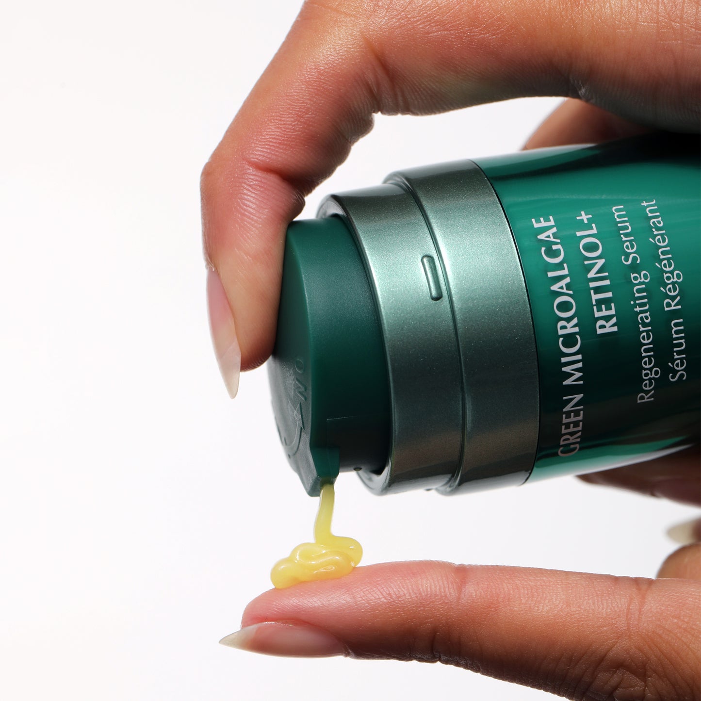 Green Microalgae Retinol+
 Regenerating Serum