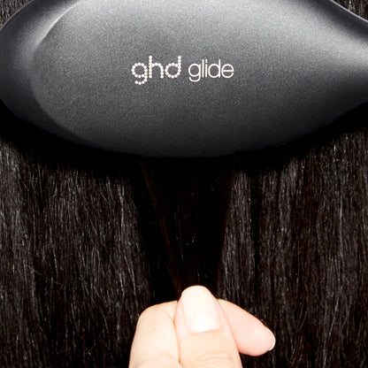 Glide Smoothing Hot Brush