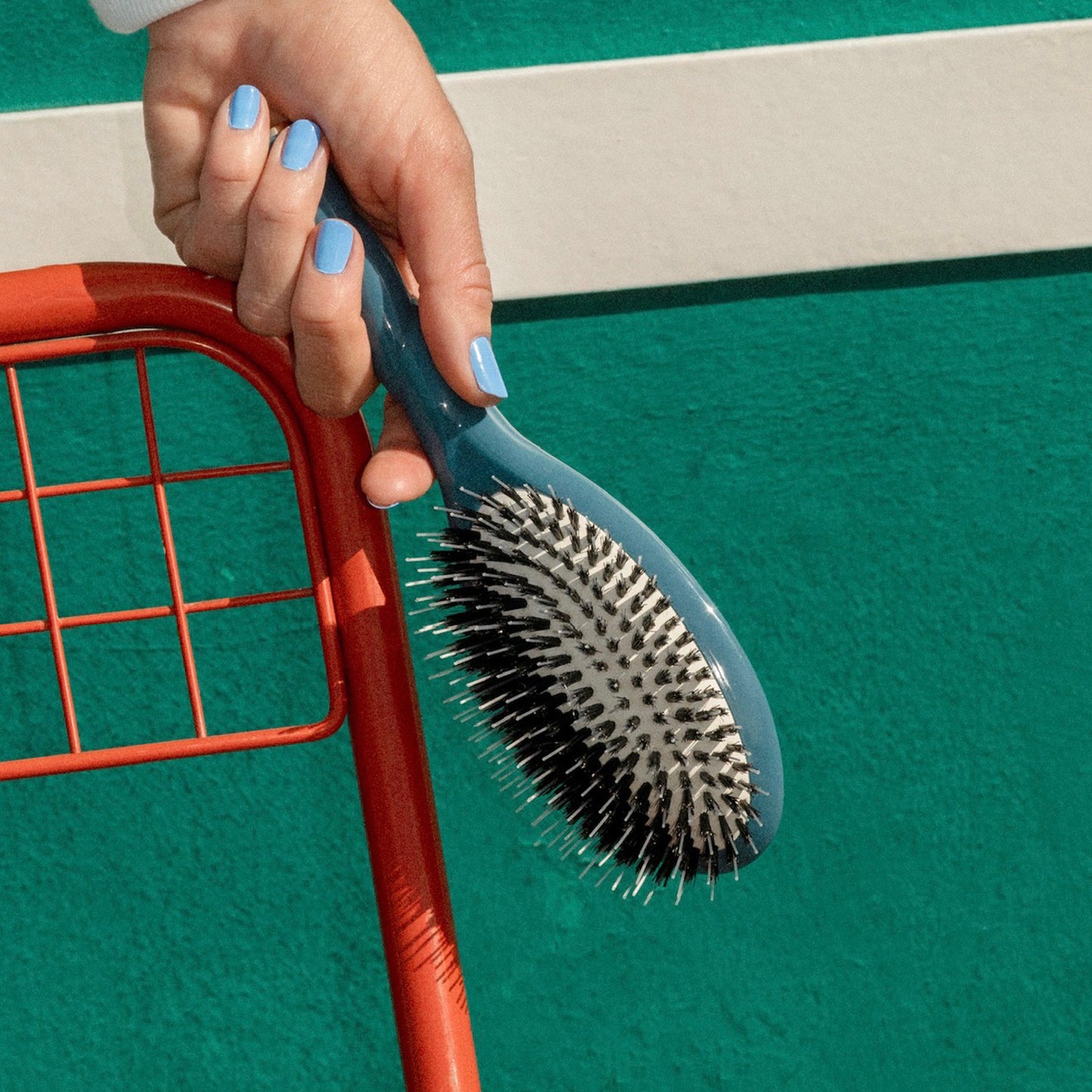 Large Brush N.02 The Care & Detangling HairBrush