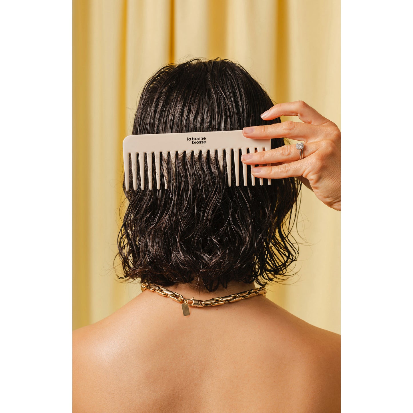 The Large Detangling Comb in Acetate Creamy White