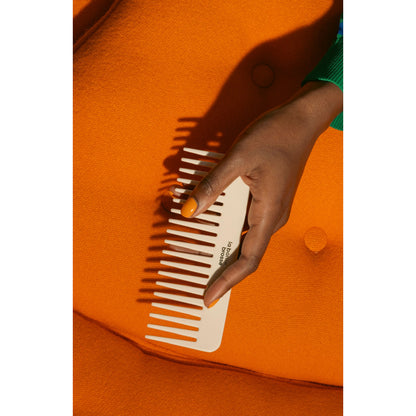 The Large Detangling Comb in Acetate Creamy White