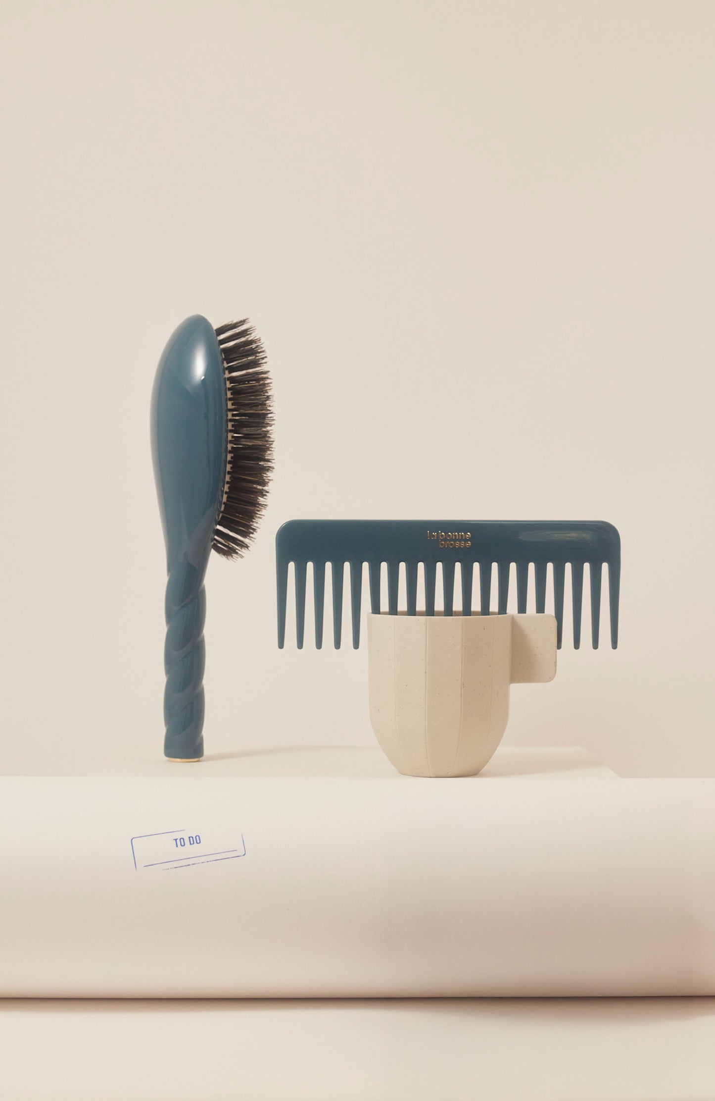 The Large Detangling Comb in Acetate Ink Blue
