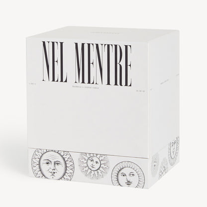 Large scented candle NEL MENTRE - Immaginazione Fragrance - Soli Décor
