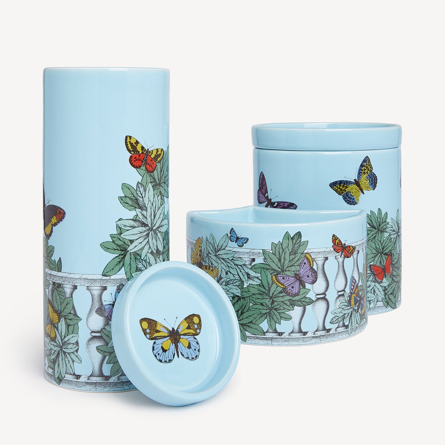 Set of three scented Candles NEL MENTRE - Giardino Segreto Fragrance - Farfalle e balaustra Décor