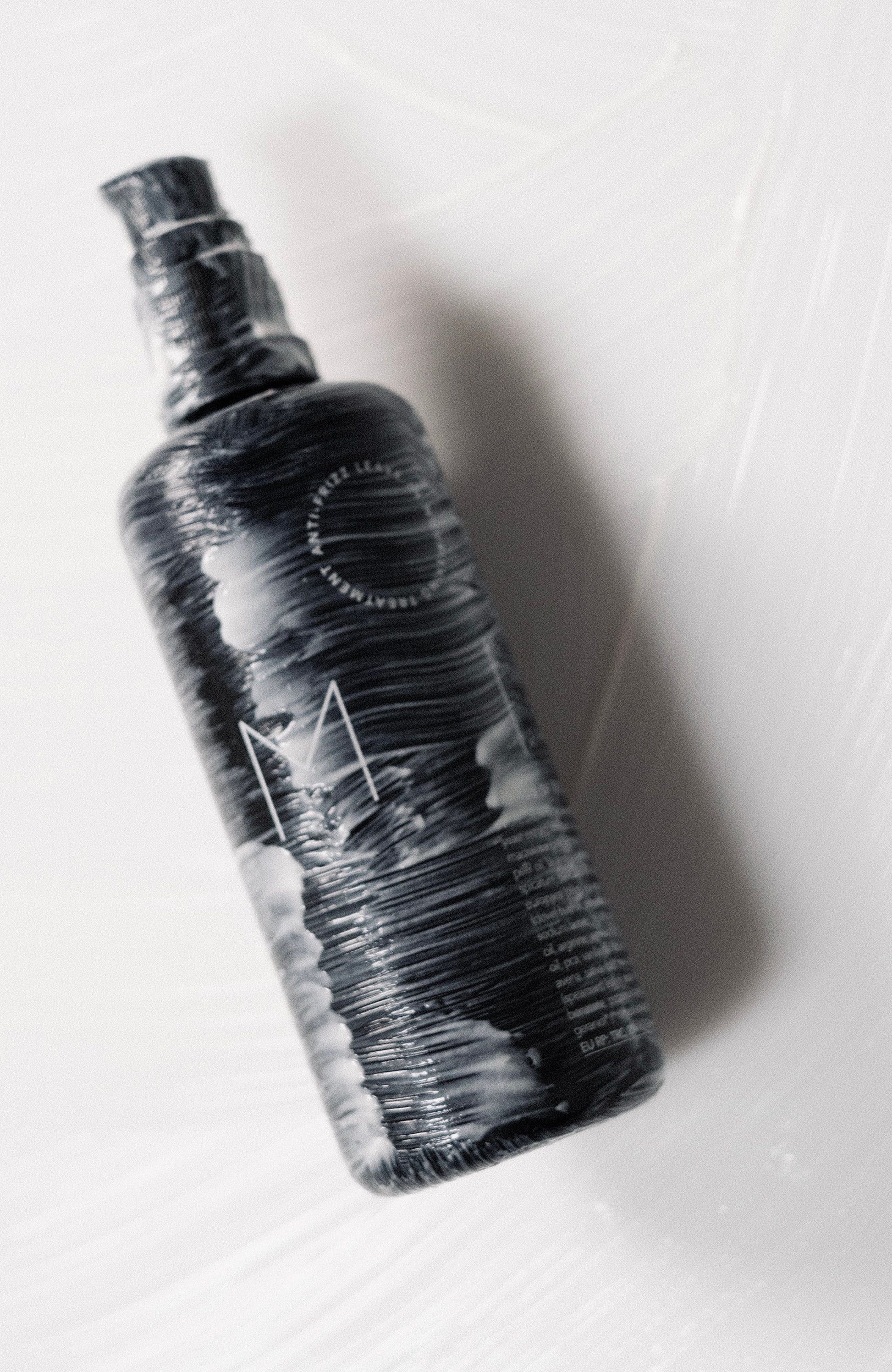Mini Milk Anti-Frizz Leave-in Treatment