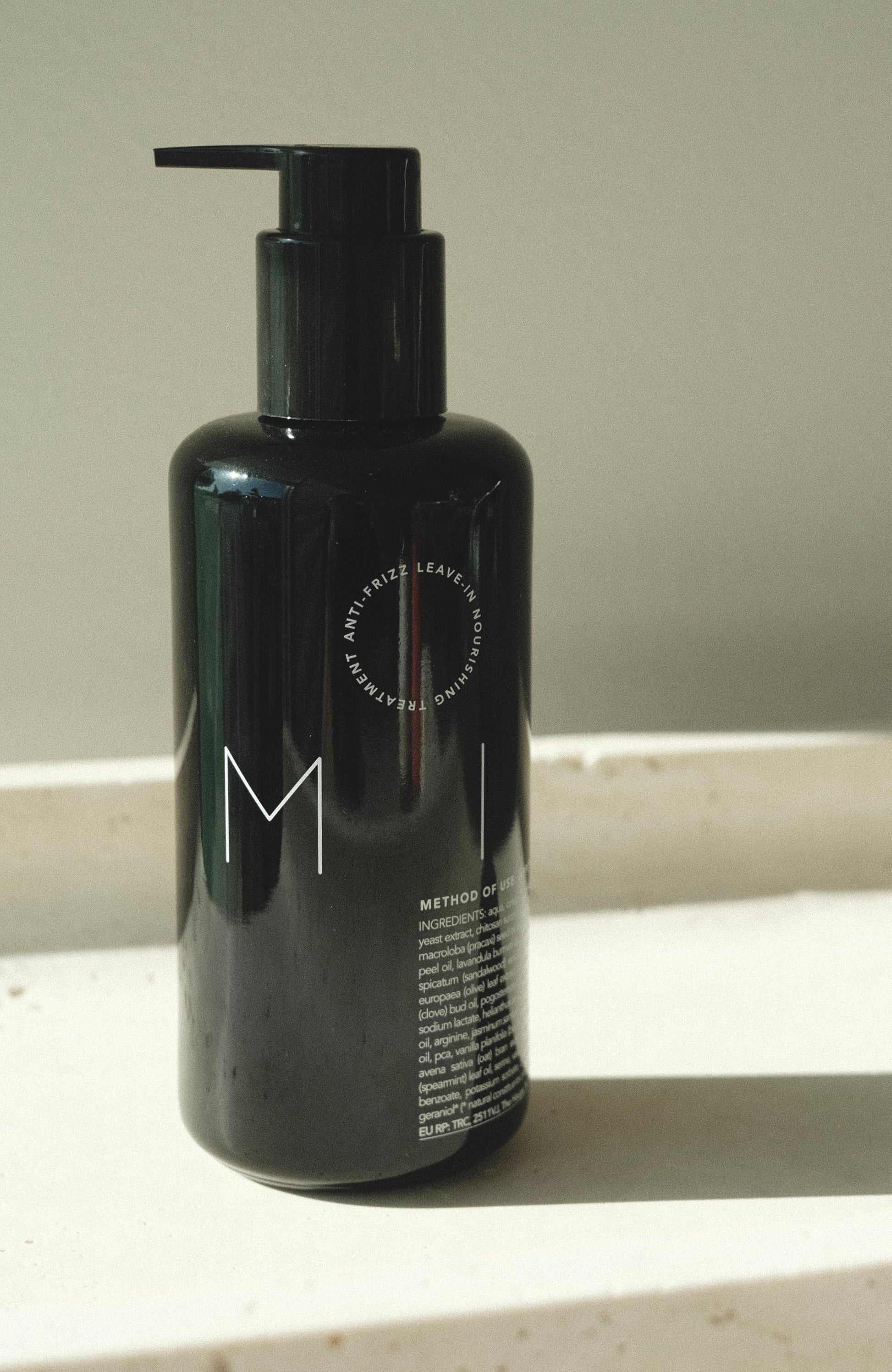 Mini Milk Anti-Frizz Leave-in Treatment