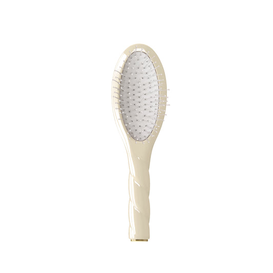 N.04 Small brush Creamy white 4.7 oz Creamy White